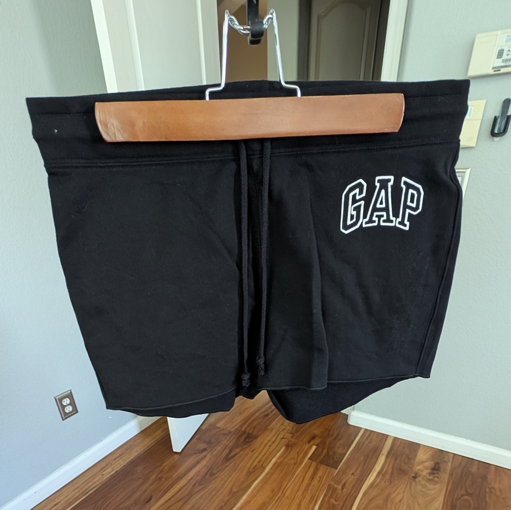 Gap Black Logo Draw String Shorts Size Small Nwt ❤️